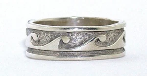 .925 Solid Sterling Silver Band Custom Casted Rise The Ocean Waves Ring Sz 6 - Picture 1 of 4