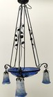 LUSTRE VASQUE + 3 TULIPES PATE DE VERRE BLEU BLANC FER FORGER ART NOUVEAU