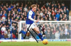 IPSWICH: TEDDY BISHOP SIGNED 6x4 ACTION PHOTO+COA - Picture 1 of 1