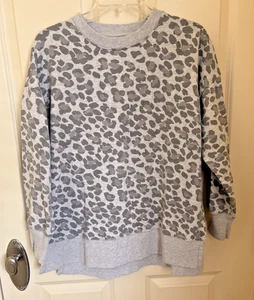 Aerie Sweatshirt Womens Gray Leopard Print Crew Neck Pullover SMALL - Picture 1 of 4