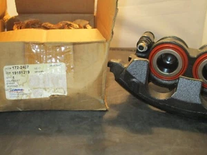 Conjunto de pinza de freno de disco trasera Acdelco 172-2407 sin pastillas de freno ni soporte - Imagen 1 de 7