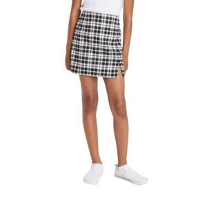 Girls Notch Skirt art class Black Plaid Size M - Picture 1 of 1