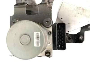 2010 Hyundai Accent ABS Anti-Lock Brake Pump Assembly 1.6L OEM - Picture 1 of 2