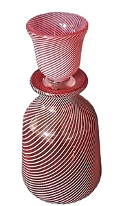 Carafon à bouchon creux Cristal de Saint Louis rosé à décor de latticino blanc - Picture 1 of 11