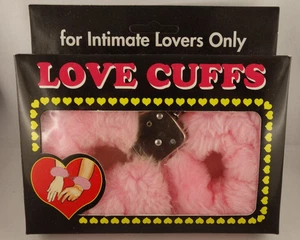 LOVE CUFFS Metallhandschellen mit Schlüssel mit rosa Plüsch ummantelt - NEU OVP - Bild 1 von 3