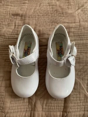 Baby girl white patent dress shoes size5 M LN - Image 1 of 3