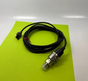 Keyence AP-13SK Multi Fluid Positive Pressure Sensor 1MPa (145PSI) 1/8" NPT -New - Picture 1 of 7