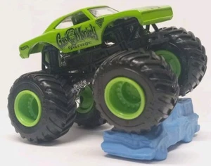 2017 Hot Wheels 1:64 Scale Monster Jam • Gas Monkey Garage Truck with Crush Car - Picture 1 of 12