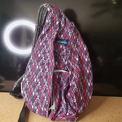 KAVU Original Rope Sling Bag Crossbody Backpack Shades Pink Abstract Diamonds - Image 1 of 4