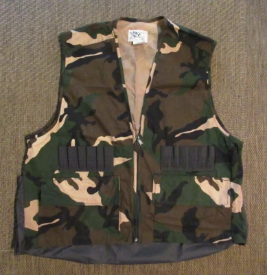 DUCK BAY Mens XL Camo Hunting Small Game Vest NEVER WORN - Image 1 of 4