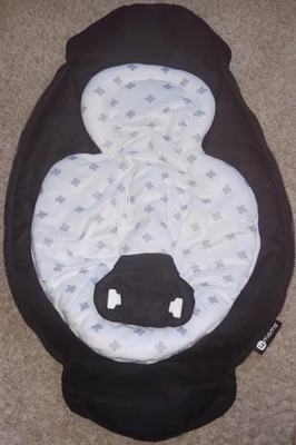4moms Mamaroo Seat Cover And Reversible Infant Insert. - Image 1 of 2