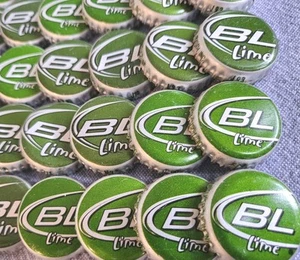 Lot-100 Green Budlight Lime Beer Bottle Caps Upcycle Craft Projects Good Clean - Picture 1 of 5