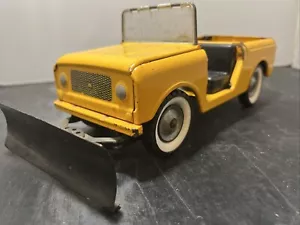 Tru Scale Scout Pickup with blade - Yellow 1960's Original - Picture 1 of 7