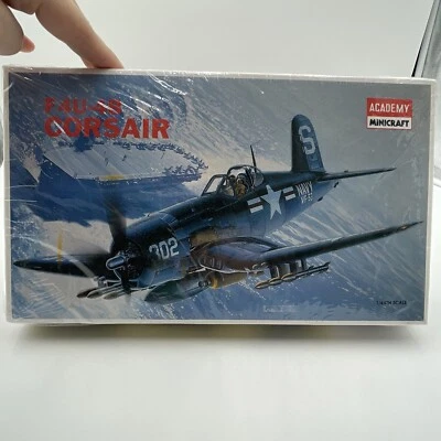 Academy Minicraft 1/48 #2124 F4U-4B Vought Chance Corsair Vintage Model New-Open - Image 1 of 4