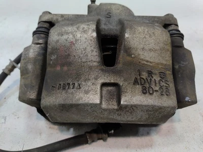 Pinza de freno de disco delantera derecha lado pasajero Toyota Camry Avalon 2018-2019 OEM Foto 1 de 4