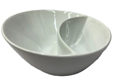 Caja y barril ángulo dividido tazón blanco 8” vegetales astillas e inmersión 656-723 Foto 1 de 4