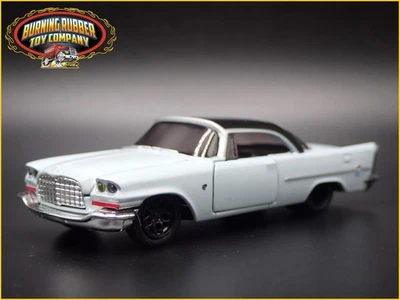 1957 57 CHRYSLER 300C BLU Modello In Diecast 1:64 Collezionabile Diorama - Immagine 1 di 4