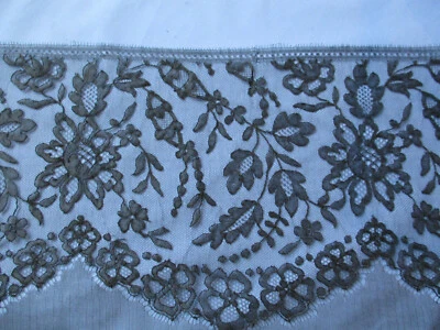 Volant dentelle de Calais soie noire vintage 1950 2,25 m x 20 cm - Photo 1/3