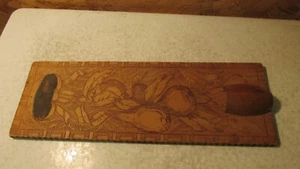 Antique Pyrography Wall Match Holder - Bild 1 von 2