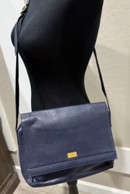 Cartera Bandolera Logo By Paloma Picasso Cuero Azul Firma De Colección Foto 1 de 4