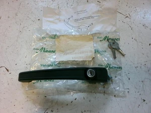 AUC15338 JOHN DEERE OEM GATOR DOOR HANDLE KIT Glass Door Mauser Cab HPX 620 B2AB - Bild 1 von 3