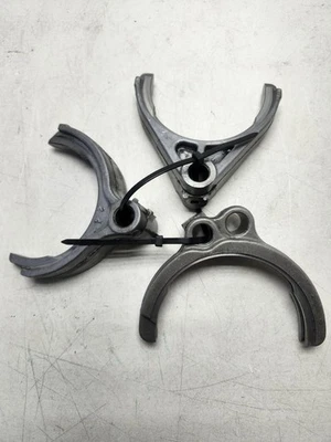 1988-1999 Jeep Cherokee XJ Transmission Shift Forks Set 3-Pcs OEM  - Image 1 of 4