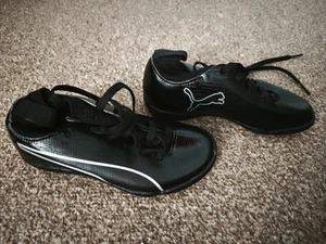 Boys Puma Football Shoes Uk10 Used Black - Picture 1 of 3