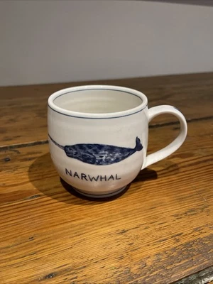 Taza de café Anthropologie Molly Hatch NARWHAL taza de té edición limitada RARA cobalto Foto 1 de 4