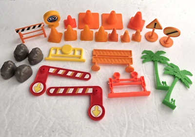 Lot Toy Road Construction Cones Signs Fences Train Arms Orange Rocks Trees - Image 1 of 4