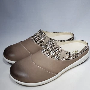 Spenco Ortopédico Talla 6.5B Cuero Nubuck Marrón Fósil Siesta Mulas Nueva Cosecha - Imagen 1 de 9