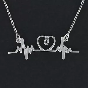 Collana Cuore Battito Cuore - Peltro con Catena Amore ECG ECG Batti Elettrica NUOVA - Foto 1 di 2