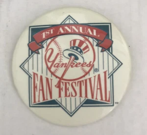 SPILLA VINTAGE NEW YORK YANKEES 1° ANNUALE FAN FESTIVAL 3" Nuova - Foto 1 di 2