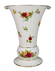 Royal Albert Old Country Roses Fluted 10-Inch Vase NEW IN THE BOX - Picture 1 of 1