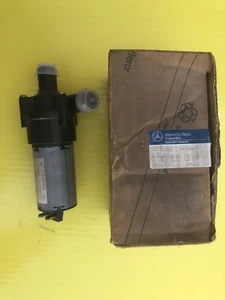 98-04 SLK 230  ENGINE AUXILIARY WATER /COOLANT PUMP A0018351364 0392020026 - Picture 1 of 9