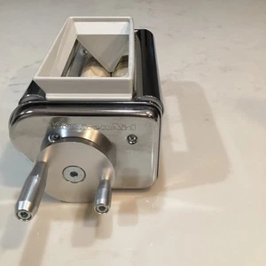 KitchenAid Ravioli Maker Stand Mixer Attachment KRAV Made In Italy - Picture 1 of 8