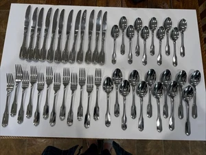 Set of 46 Oneida WM A Rogers Deluxe GLORIA  MONTCLAIR stainless Knives Fork Spoo - Picture 1 of 24