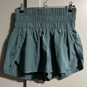 Free People Movement Damen-Shorts hoher Bund The Way Home Coastline türkis Taille 27 - Bild 1 von 3