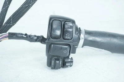 2010 Harley Touring Street Glide OEM motor direito partida interruptores controles - Imagem 1 de 4