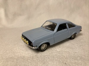 MODELLINO AUTO FORD ESCORT L SCALA 1/43 SOLIDO - Foto 1 di 9