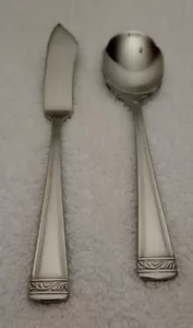 De colección • Lenox • 18/10 • Cuchillo de mantequilla y cuchara de azúcar • Descontinuado • ¡Excelente! - Imagen 1 de 3
