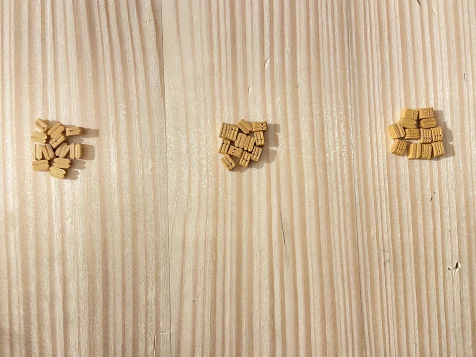 Bozzelli in bosso da 7mm ACCESSORI PER MODELLISMO 1 2 3 fori prezzo per 12 pezzi - Immagine 1 di 1