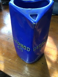 Jarra Publicitaria Pernod Vintage - Precioso Estado Azul 7 1/2 pulgadas Alto Deco - Imagen 1 de 4