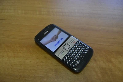 CELLULARE NOKIA E5  E5-00 FUNZIONANTE - Immagine 1 di 4