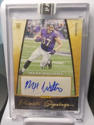 2016 Panini Private Signings Maxx Williams - Image 1 of 2
