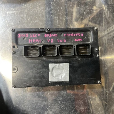 Computadora Jeep Grand Cherokee 5.7 Hemi 05 motor 4X4 ECU ECM 2005 Foto 1 de 4