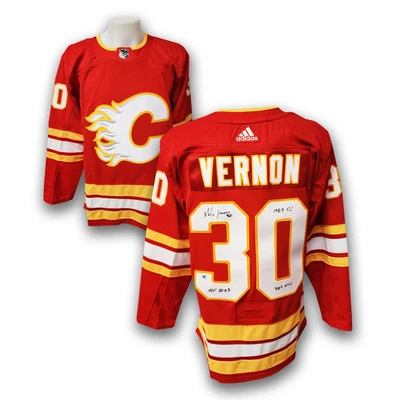 Camiseta deportiva de carrera Adidas autografiada por Mike Vernon de Calgary Flames Foto 1 de 3