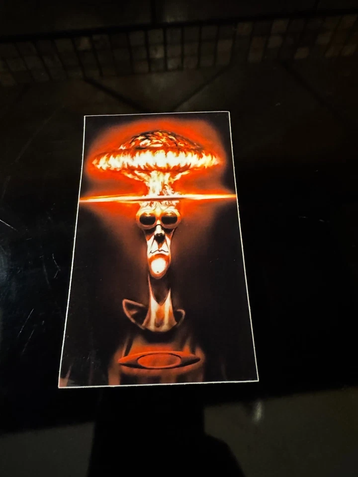 Calcomanía estilo metal termonuclear X vintage Oaklie Mad Science Scientist 3" x 5" Foto 1 de 1