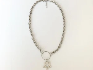 Collar Heartagram Corazón Pentagrama Joyería Acero Inoxidable Música Punk Gótico - Imagen 1 de 4