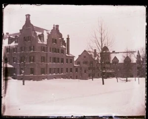 LATE 1800s or EARLY 1900s GLASS NEGATIVE, LARGE HOTEL AND/OR SCHOOL BUILDING. #1 - Picture 1 of 2