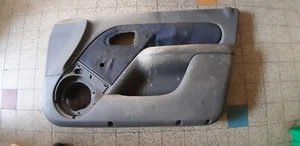 Türverkleidung vorne rechts Renault Clio 2 Phase 1 4-türig blau 7700411358 - Bild 1 von 1